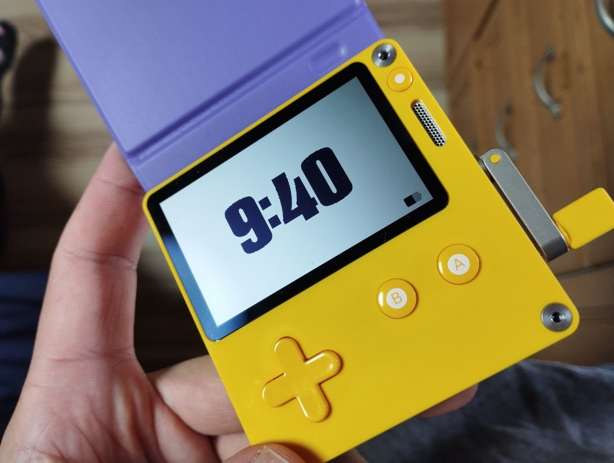 Playdate ハンドヘルドゲーム機 イエロー(専用付属ケーブルなし