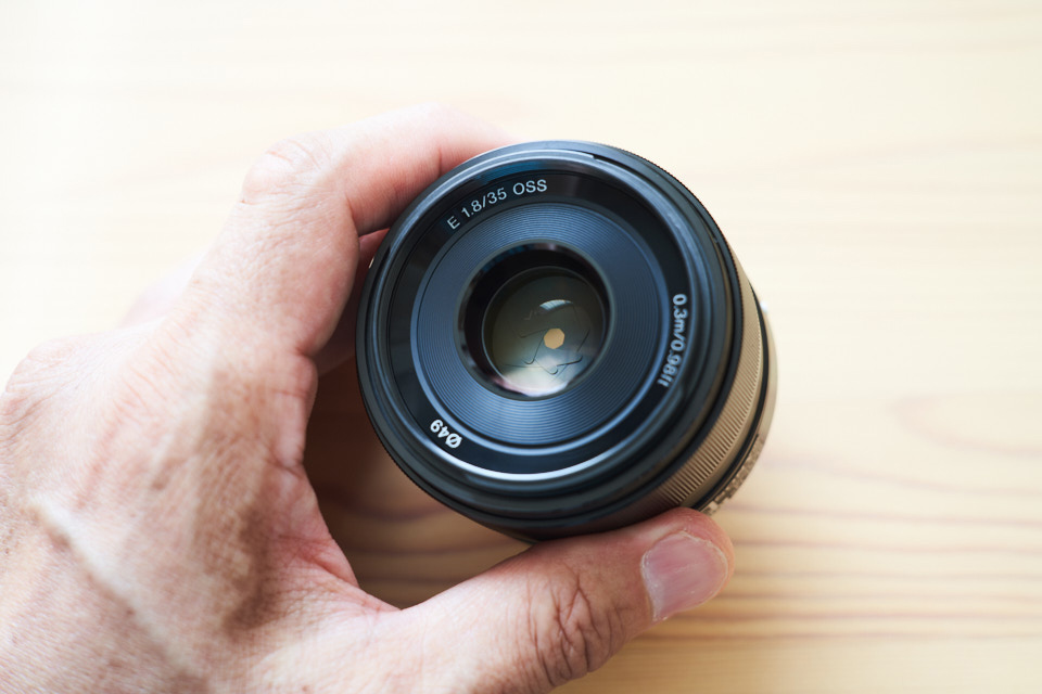 ソニーのAPS-C用単焦点レンズ、SEL35F18をα6000につけてレビューしてみ