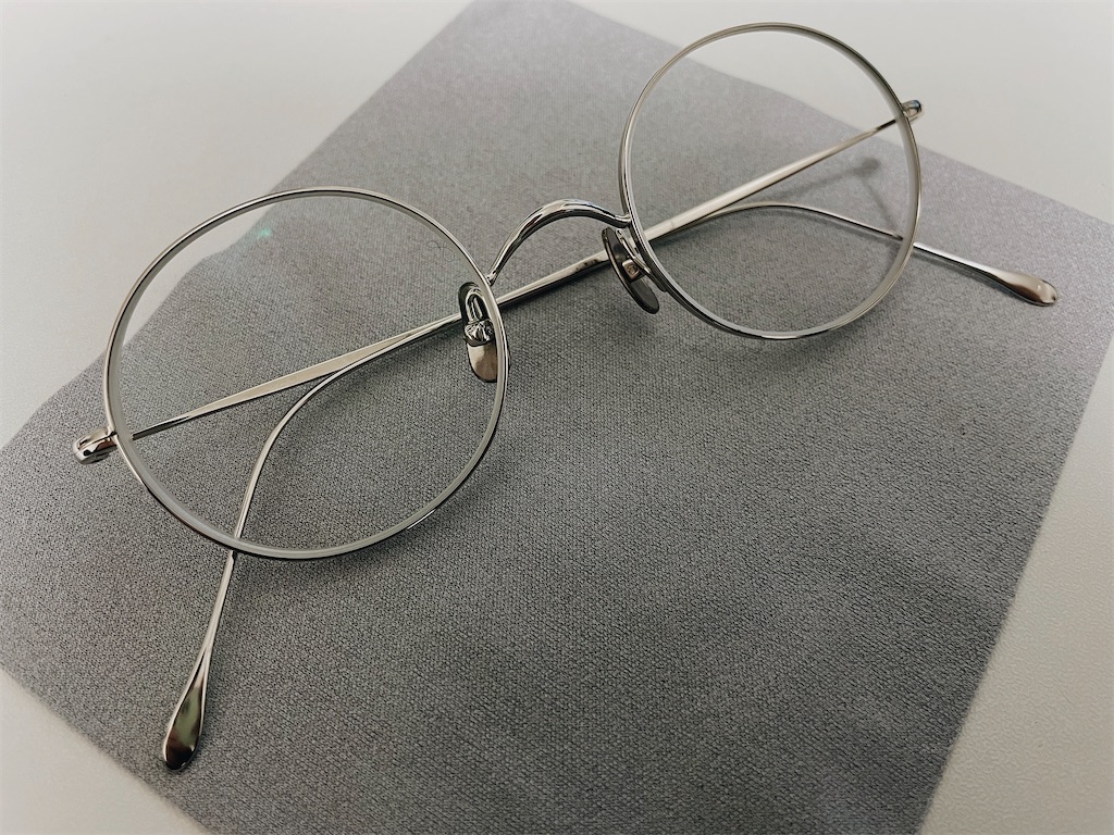 JINS×鯖江のLight Titanium。 - 365日をJ棟で