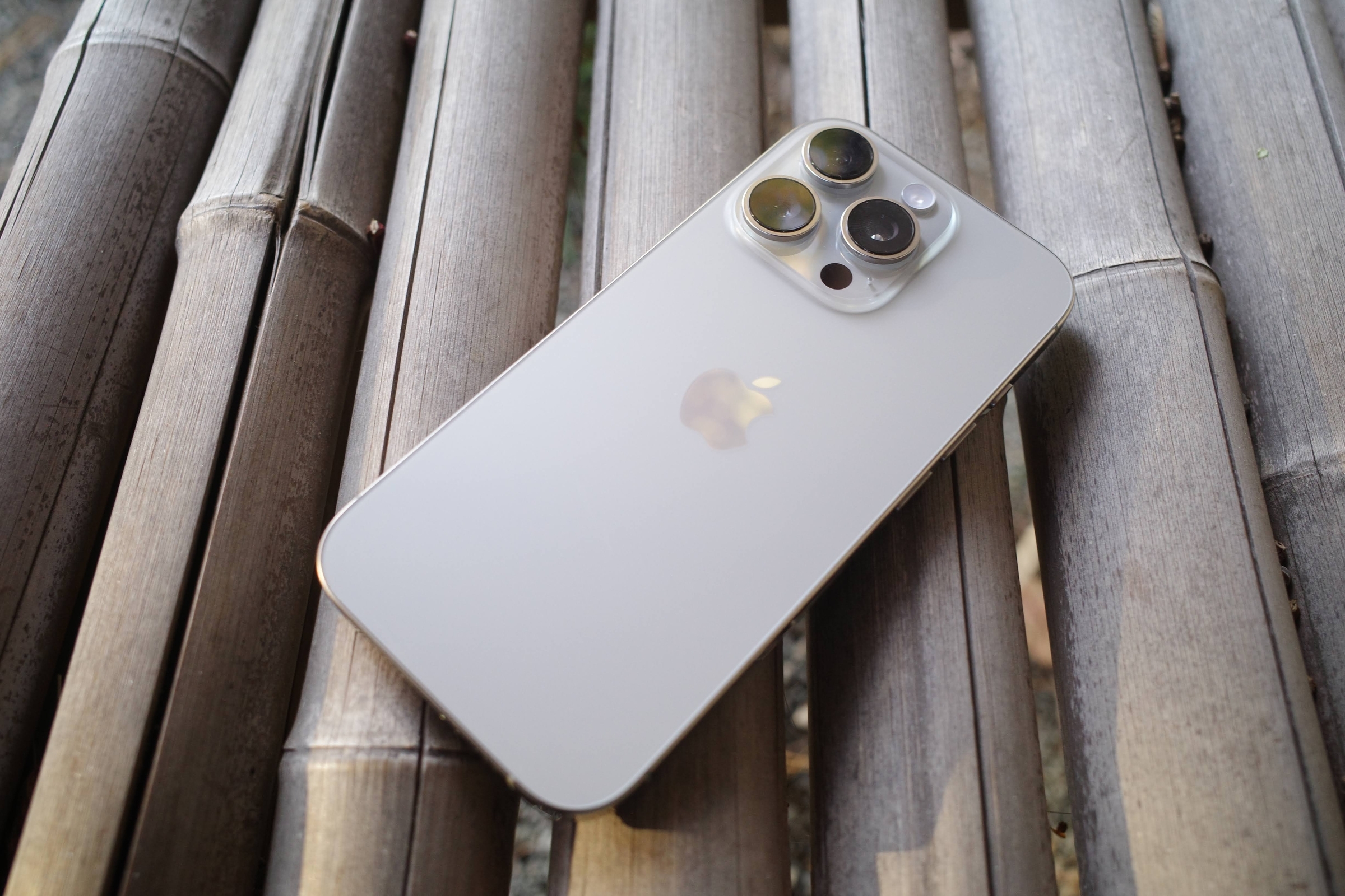 iPhone 7からiPhone 16 Proへジャンプアップしてやったぜ - 青藍寫眞館