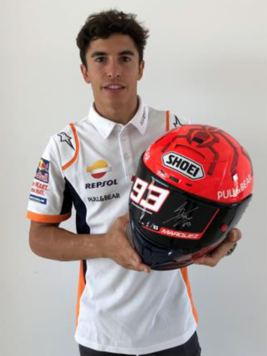 ショウエイ、マルク・マルケスの直筆サイン入りヘルメットを93個限定で