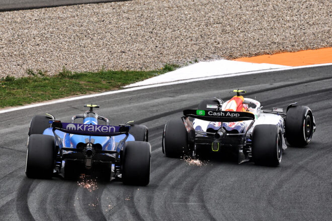 サインツのペナルティが再審で撤回。ローソンとの接触はレーシング