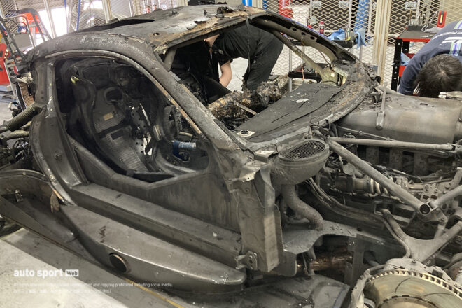 ロニー・クインタレッリのGTラストレースのMOTUL AUTECH Zを再現