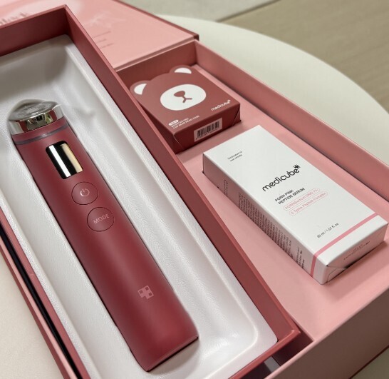 AGE-R Booster Pro Pink Limited Edition (medicube/美容家電・グッズ