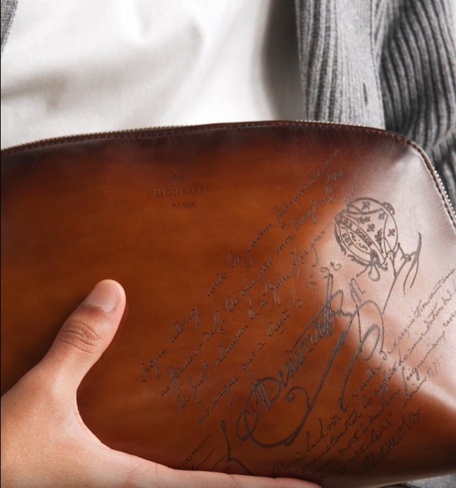 BERLUTI】Toujours ソフトポーチ スクリットレザーポーチ (Berluti
