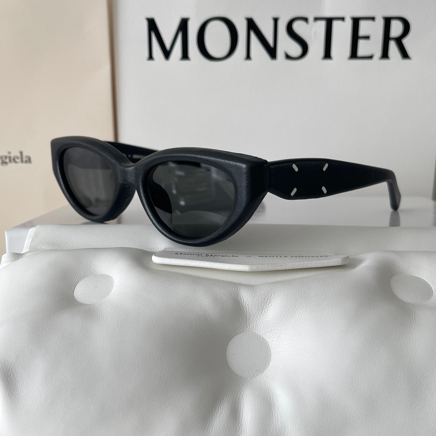 Maison Margiela GENTLE MONSTER】MM108 L01 レザー☆カリーナ (Gentle