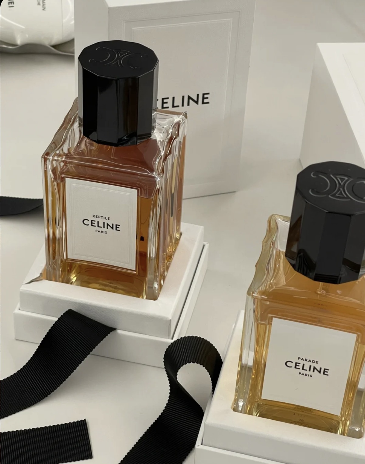 輝きを纏うジュエリー すぐ届く セリーヌ PARADE パラード 香水