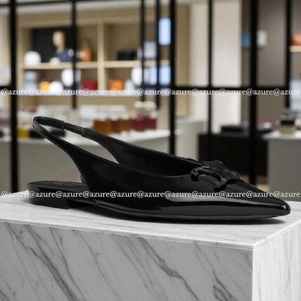 ポインテッドトゥ CELINE(セリーヌ) サンダル・ミュール(レディース