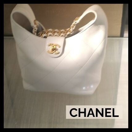 キルティング ホワイト（白）系 CHANEL(シャネル) トートバッグ