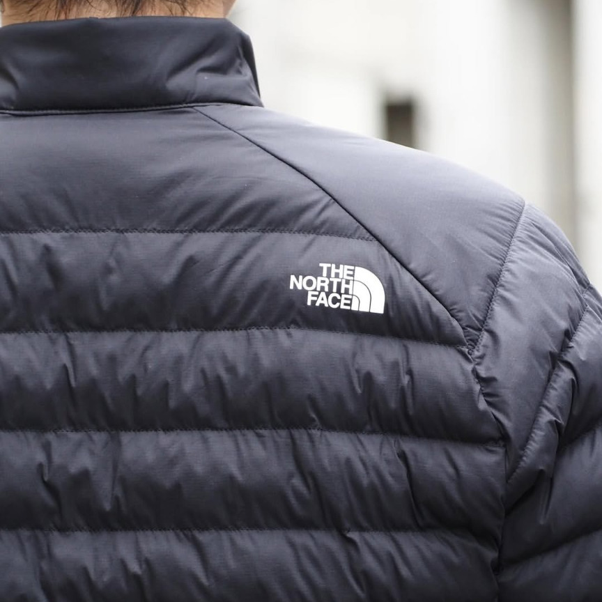 限定】早い者勝ち!!! THE NORTH FACE ◇ レッドランジャケット (THE