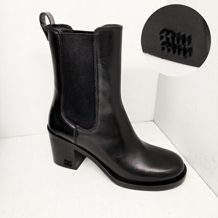 現地価格セール ブラック（黒）系 MiuMiu(ミュウミュウ) ブーツ