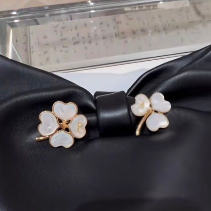 ブローチ Dior(ディオール) - ブランド通販のBUYMA