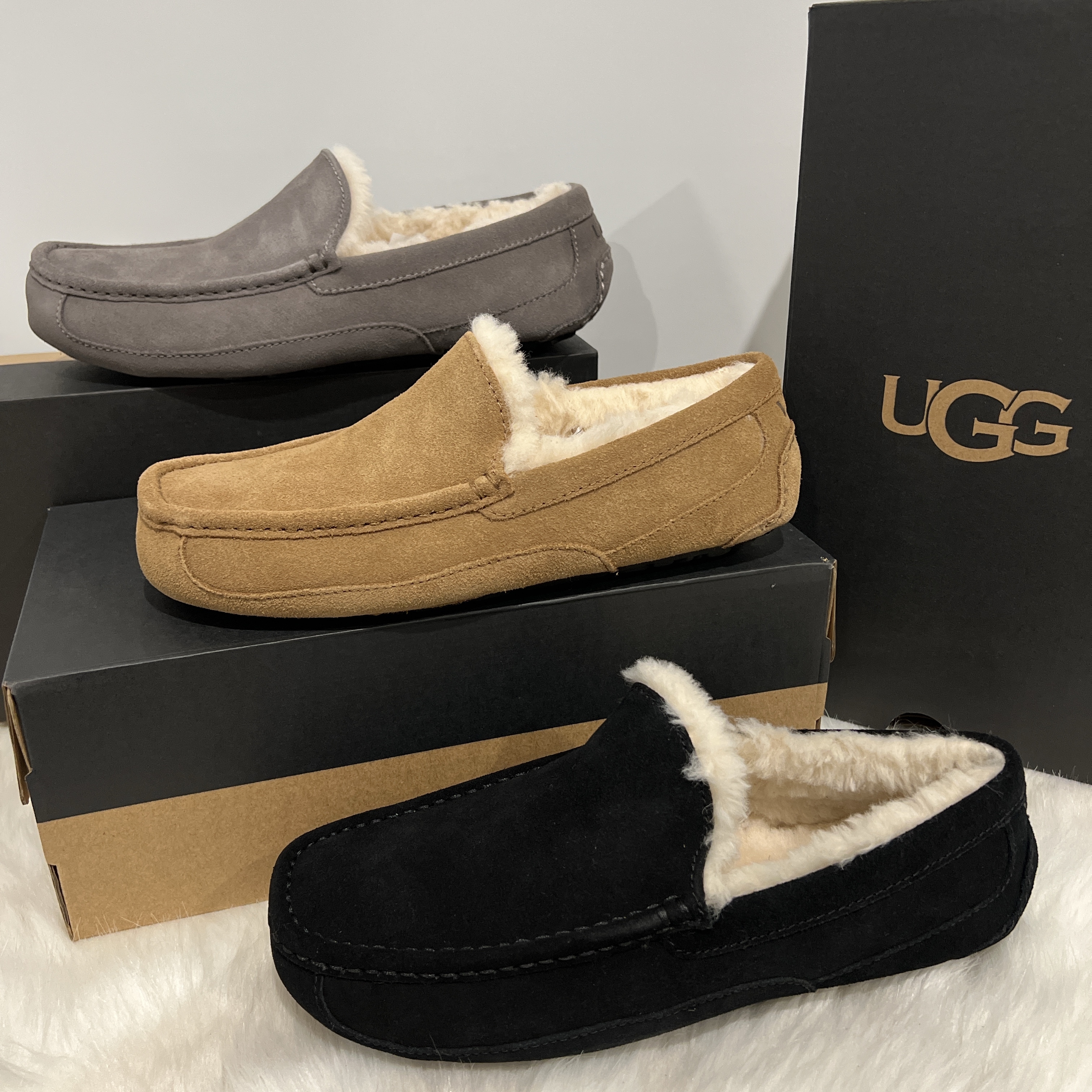 UGG ASCOT SUEDE SLIPPER☆アグ アスコット☆定番人気モカシン (UGG/靴