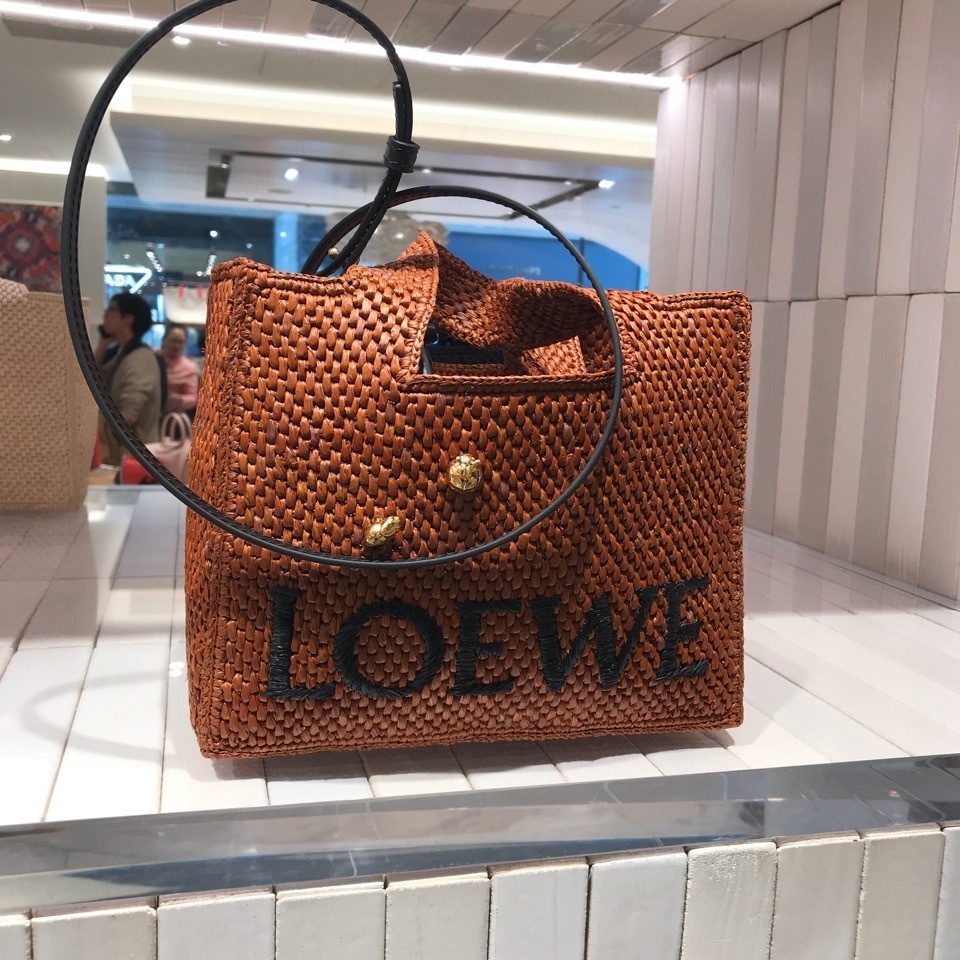 限定生産【LOEWE】フォント トート スモール（ラフィア） ☆4色