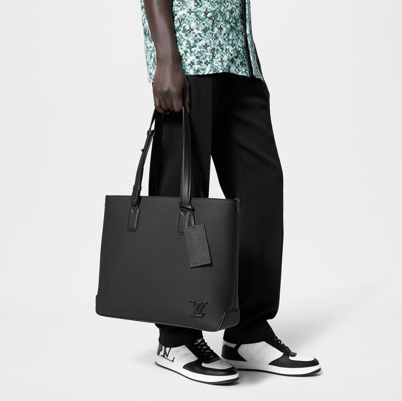 ◇ビジネスから日常使いまで【 LV 】ファストライン・トート (Louis