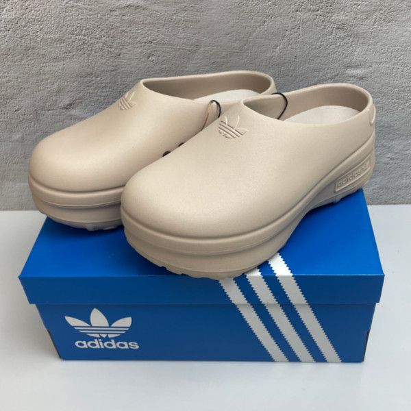 adidas話題の新作スリッポン「ADIFOM STAN MULE W(アディフォーム