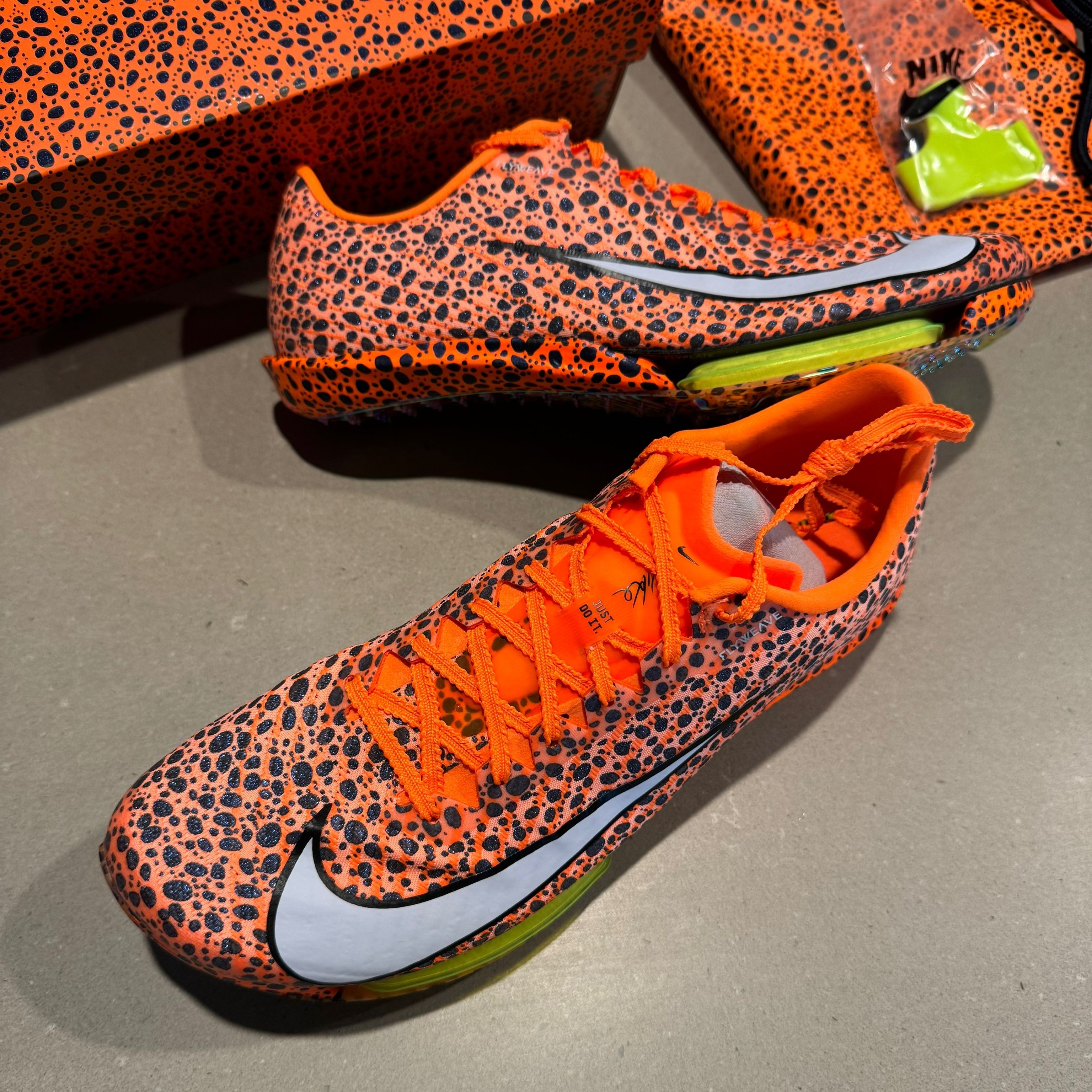 海外限定カラーも！】ナイキの陸上短距離スパイク マックスフライ2に新