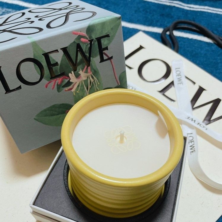 ギフトに【LOEWE ロエベ】スモール キャンドル キューカンバー (LOEWE