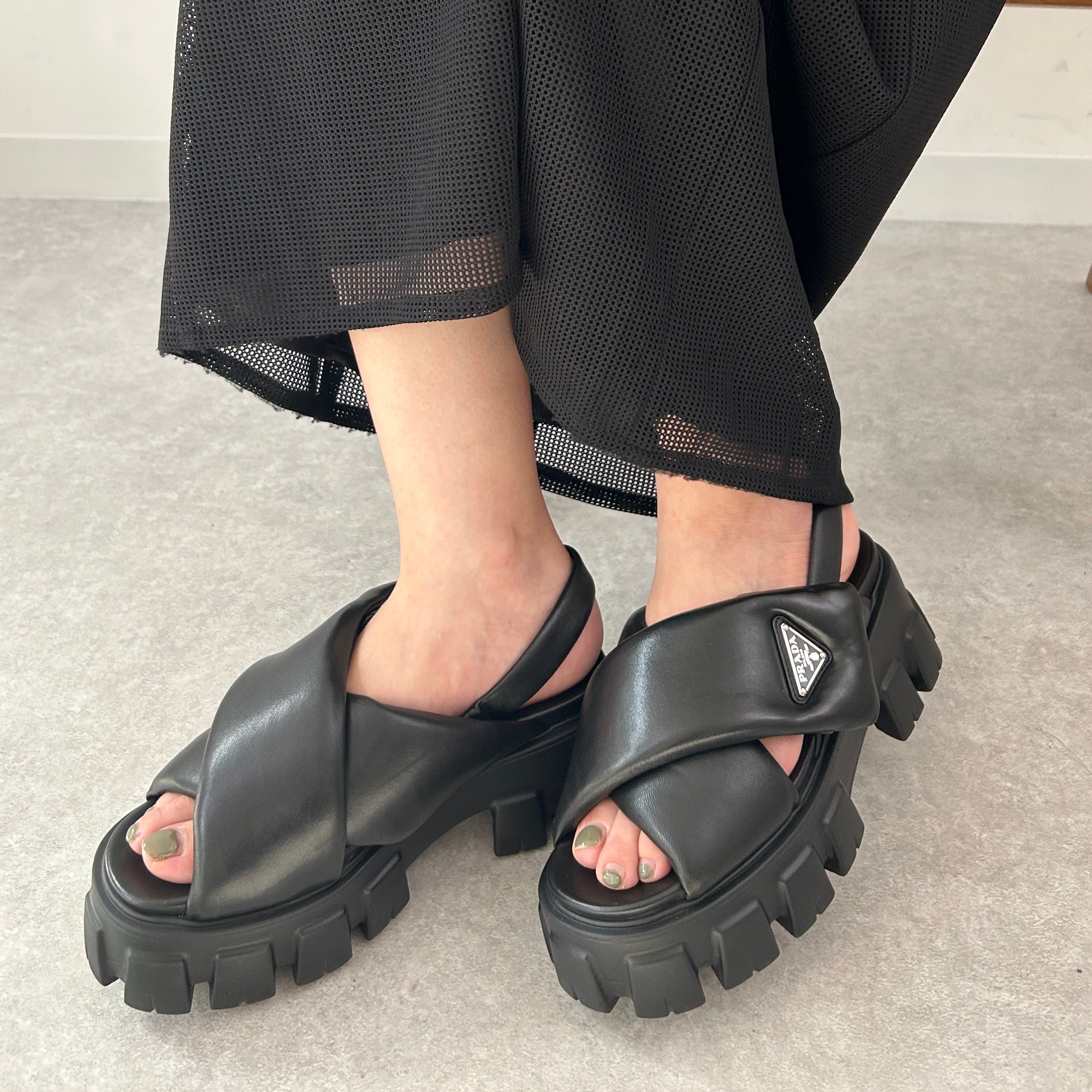 PRADA(プラダ)のレディースサンダル【人気モデルまとめ】【BUYMA】