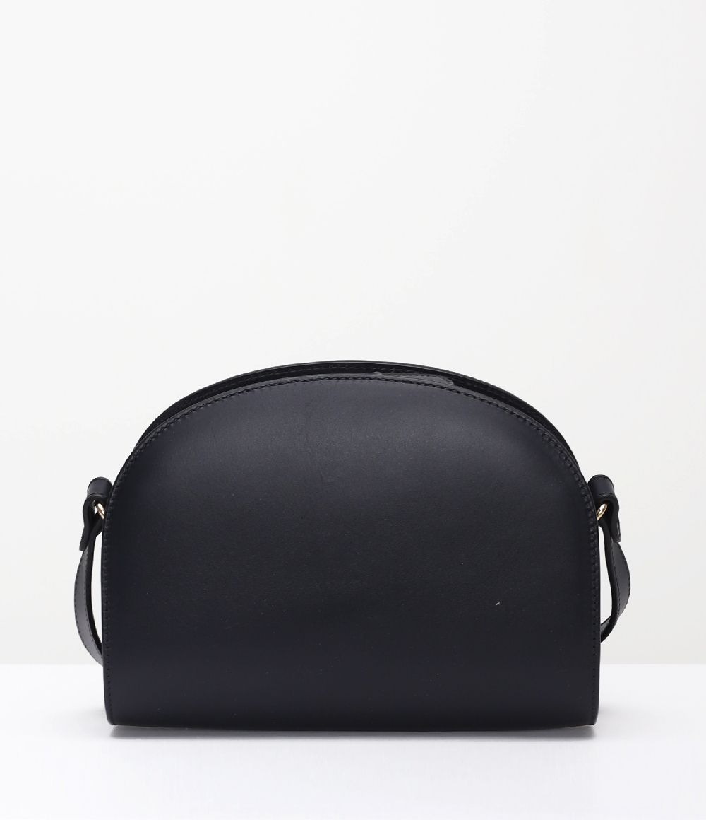 APC アーペーセー レザー ハーフムーン 半月型 ショルダーバッグ