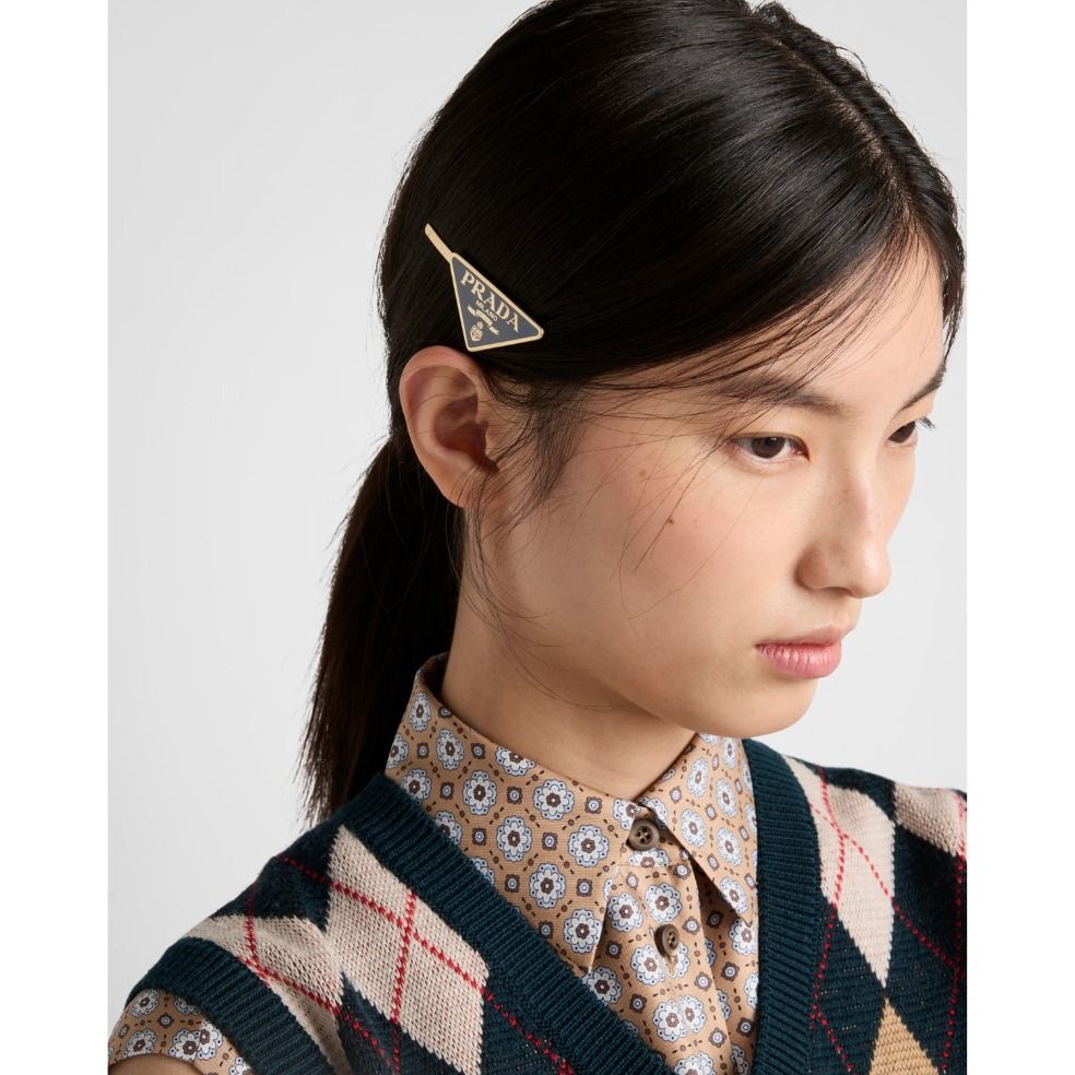 国内買付、すぐ届く【PRADA】メタル ヘアクリップ (PRADA/ヘア