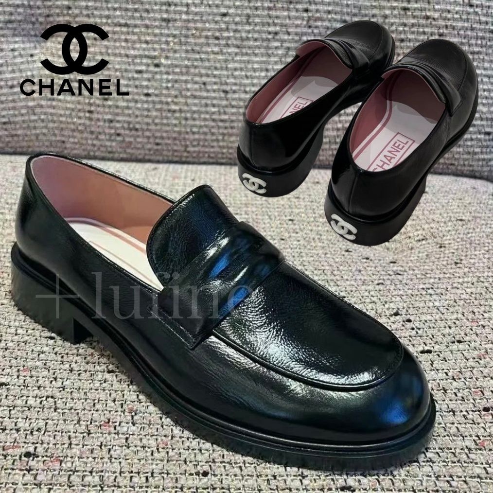 後ろから見ても可愛い♪】CHANEL ローファー シンプル レザー (CHANEL