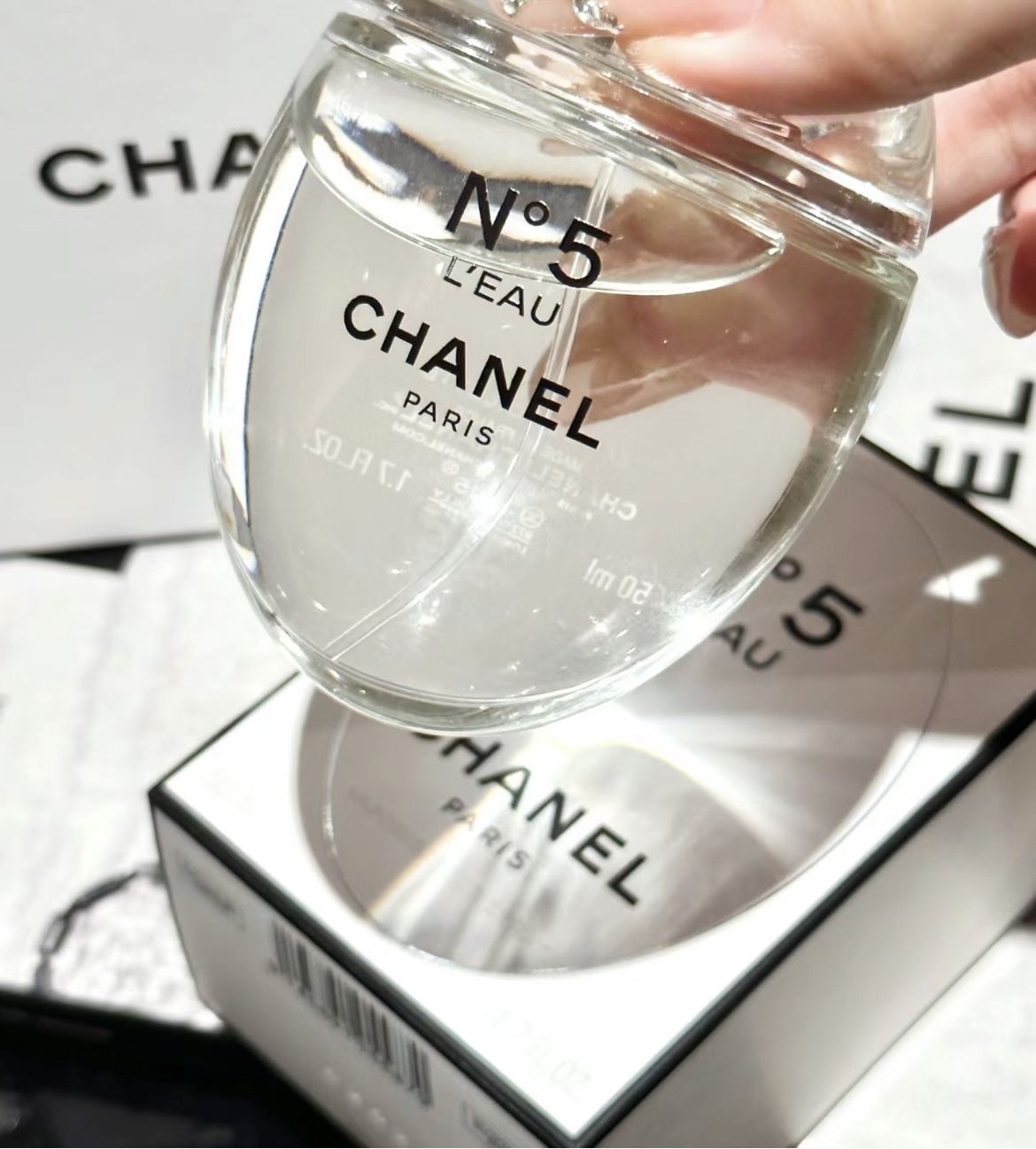 限定ボトルが素敵 CHANEL No5 ロー オードゥ トワレット D 香水