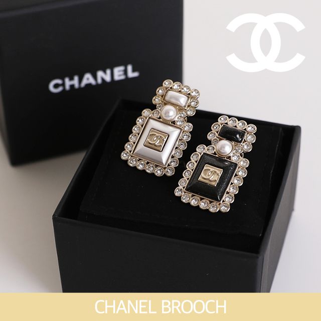 CHANEL】シャネル CC パフューム ブローチ (CHANEL/ブローチ