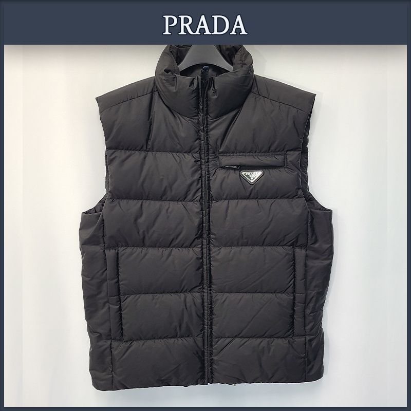 PRADA】☆送料・関税込☆ナイロン 三角ロゴダウンベスト (PRADA/ダウン