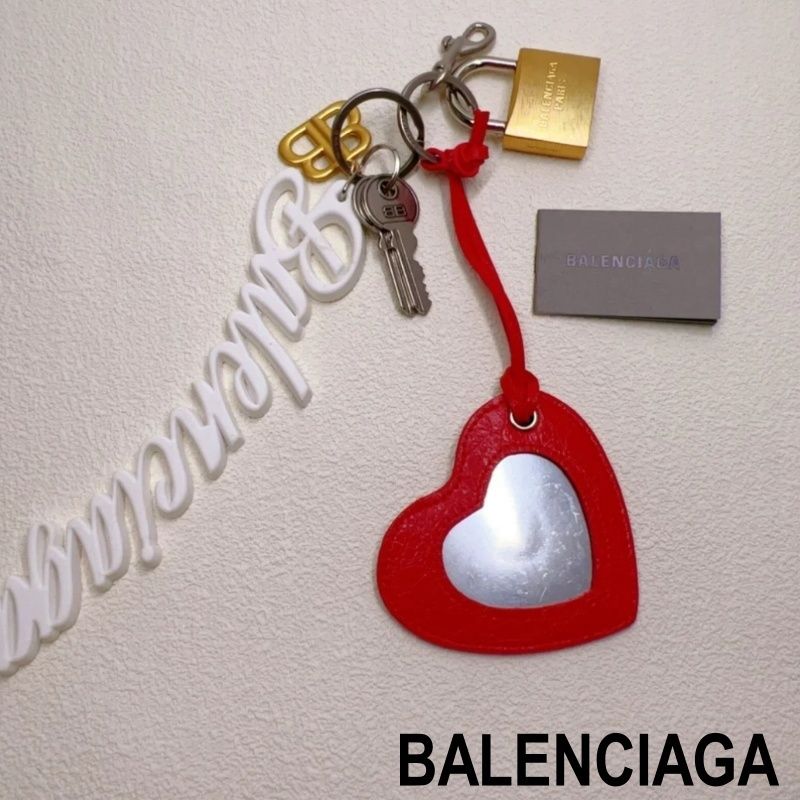 BALENCIAGA バレンシアガ Paloma ハート キーリング (BALENCIAGA