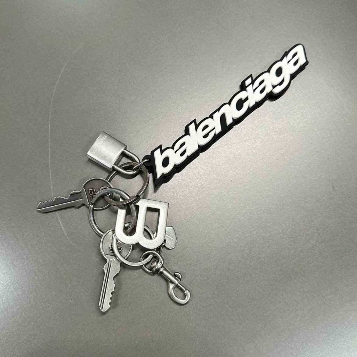 中古バレンシアガ BALENCIAGA キーホルダー キーリング バレンシアガ