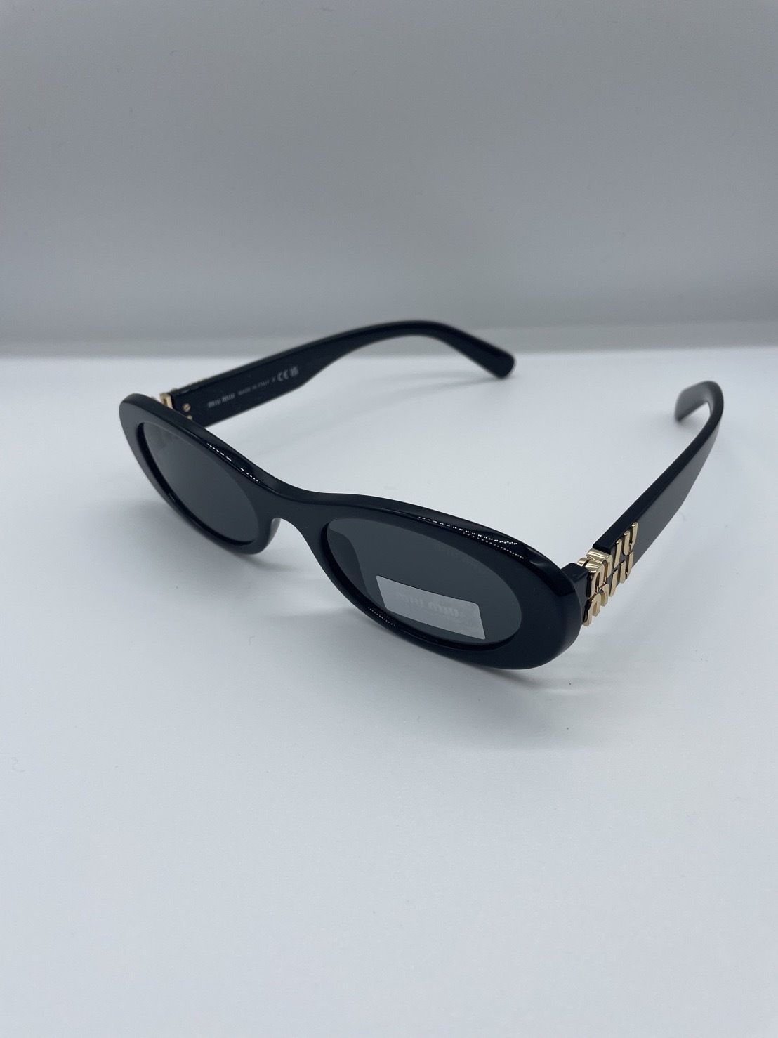 MIU MIU】ロゴ グリンプス サングラス 関税送料込み (MiuMiu