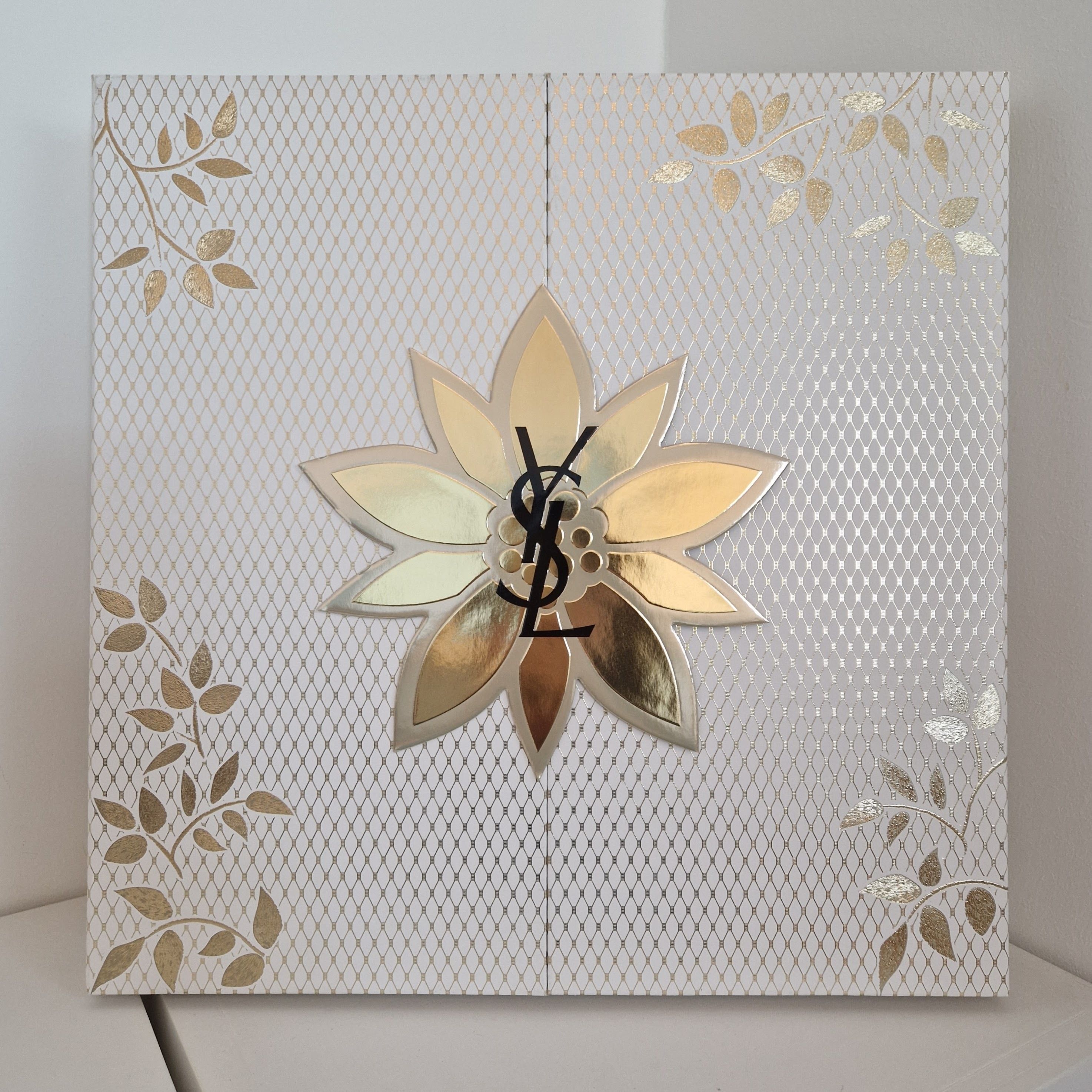 期間限定】YSL ADVENT CALENDAR HOLIDAY 2024 (Saint Laurent/メイク