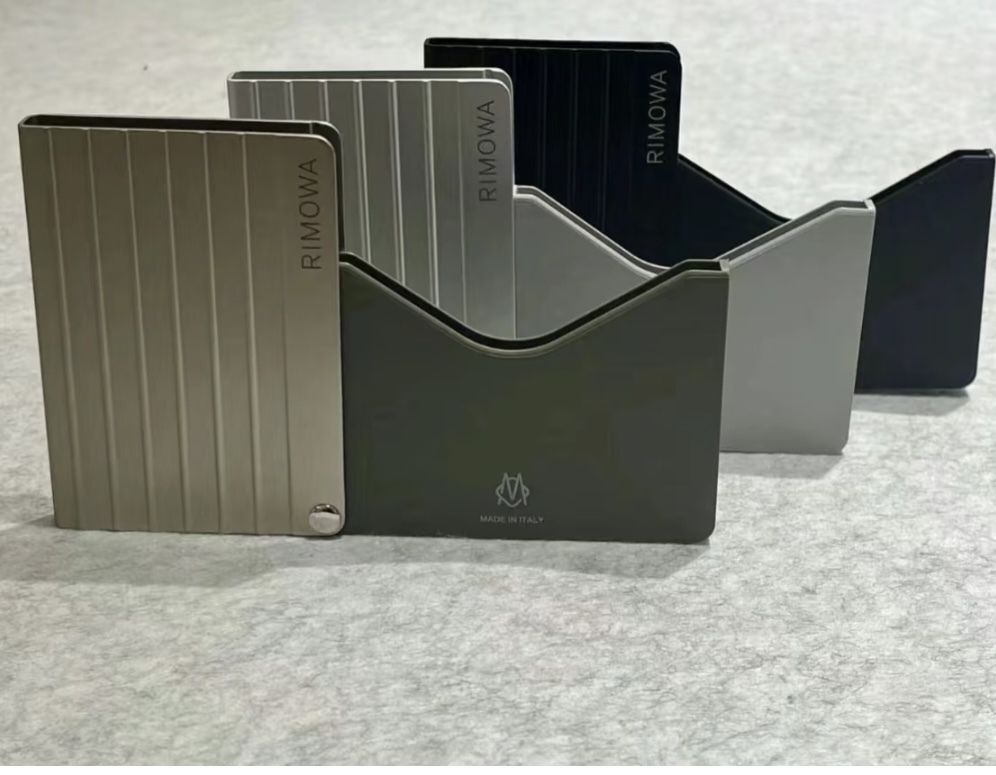 RIMOWA リモワ アルミニウム カードホルダー カードケース (RIMOWA