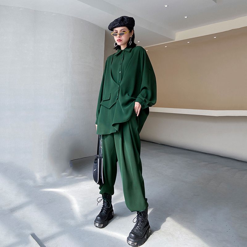 フェイクベスト グリーン 長袖ブラウス＆フレアパンツ (セットアップ