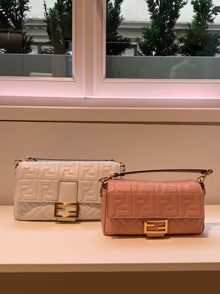 FENDI バケットバッグ ホワイト/ブラウン フェンディ FENDI バケット