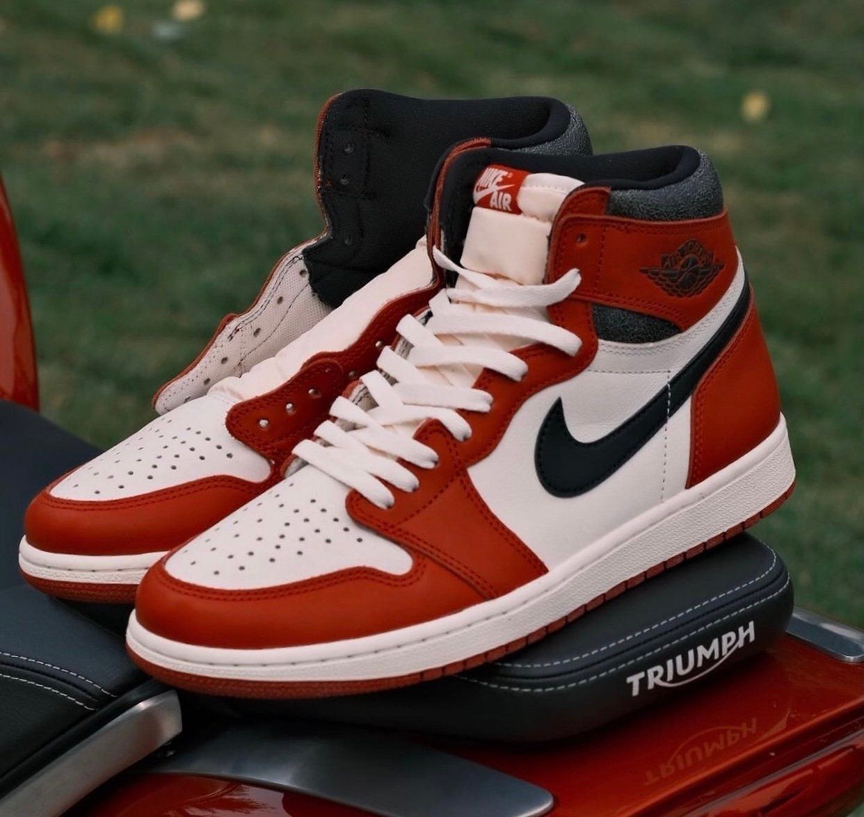 関税込 NIKE AIR JORDAN 1 HIGH OG LOST & FOUND CHICAGO (Nike