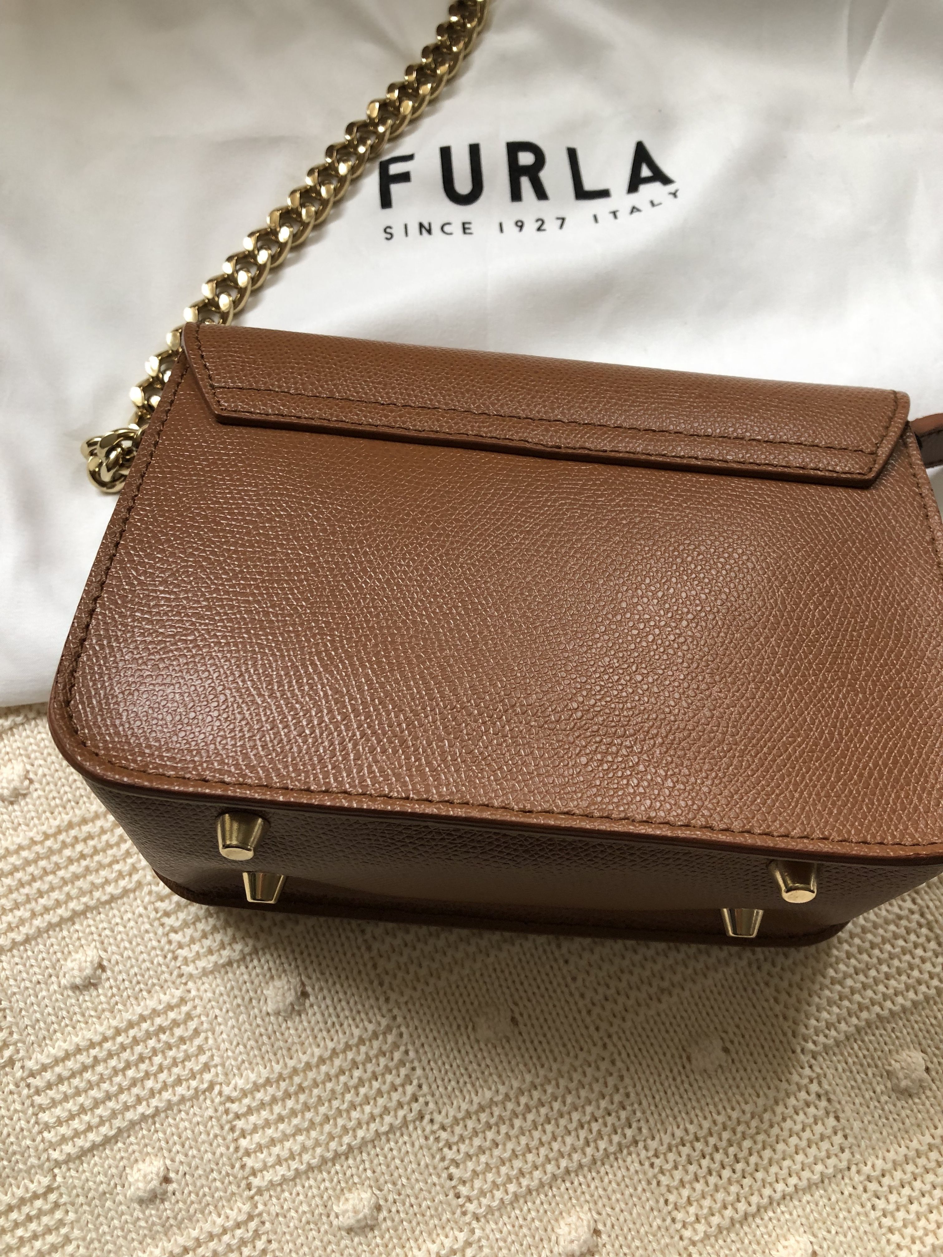 完売前に【FURLA】人気 フルラ メトロポリス ショルダー バッグ (FURLA