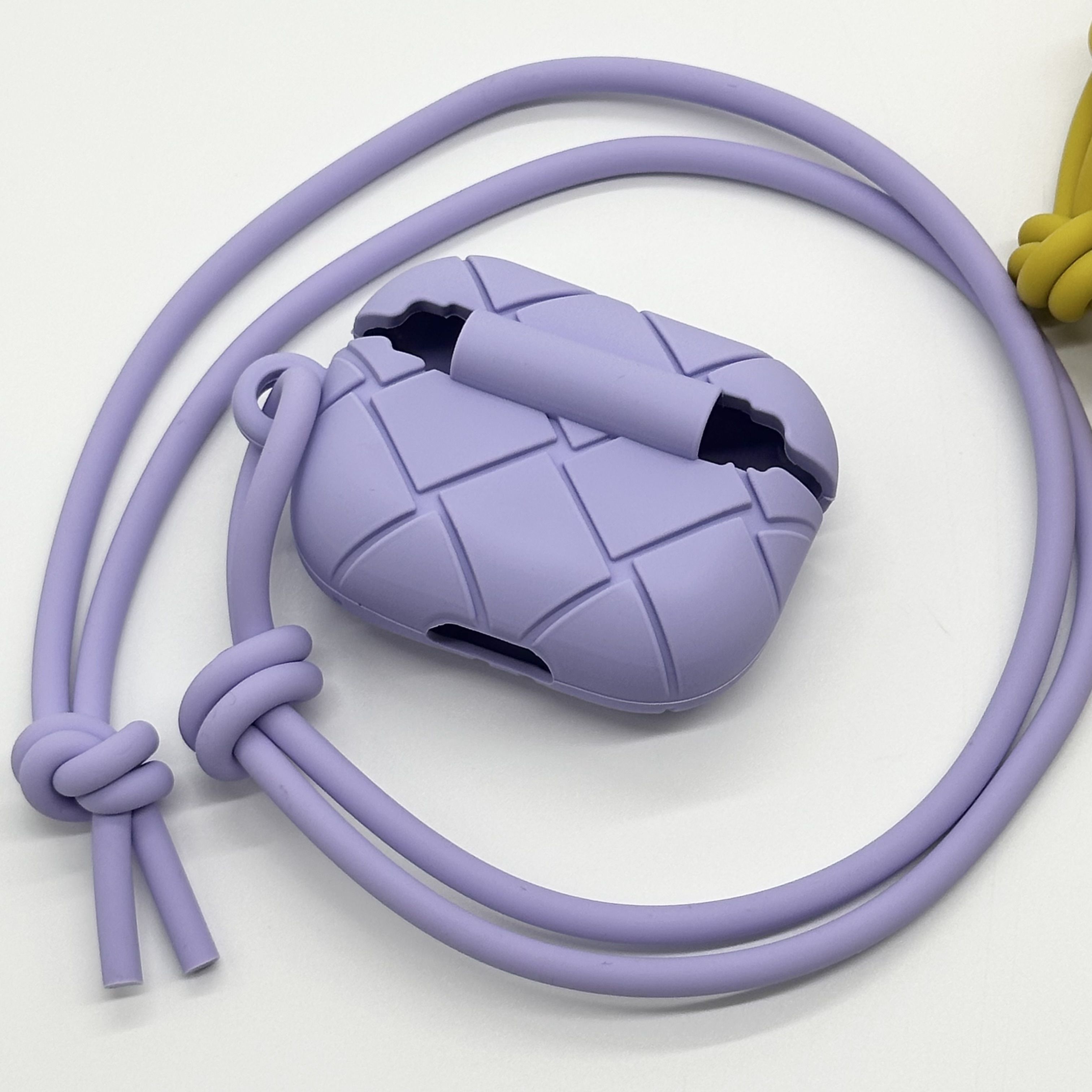 新品未使用】BOTTEGA VENETA AirPods Proケース (BOTTEGA VENETA