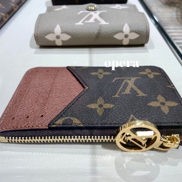 国内発 ギフトに LVカードケース モノグラム ポルトカルトロミー