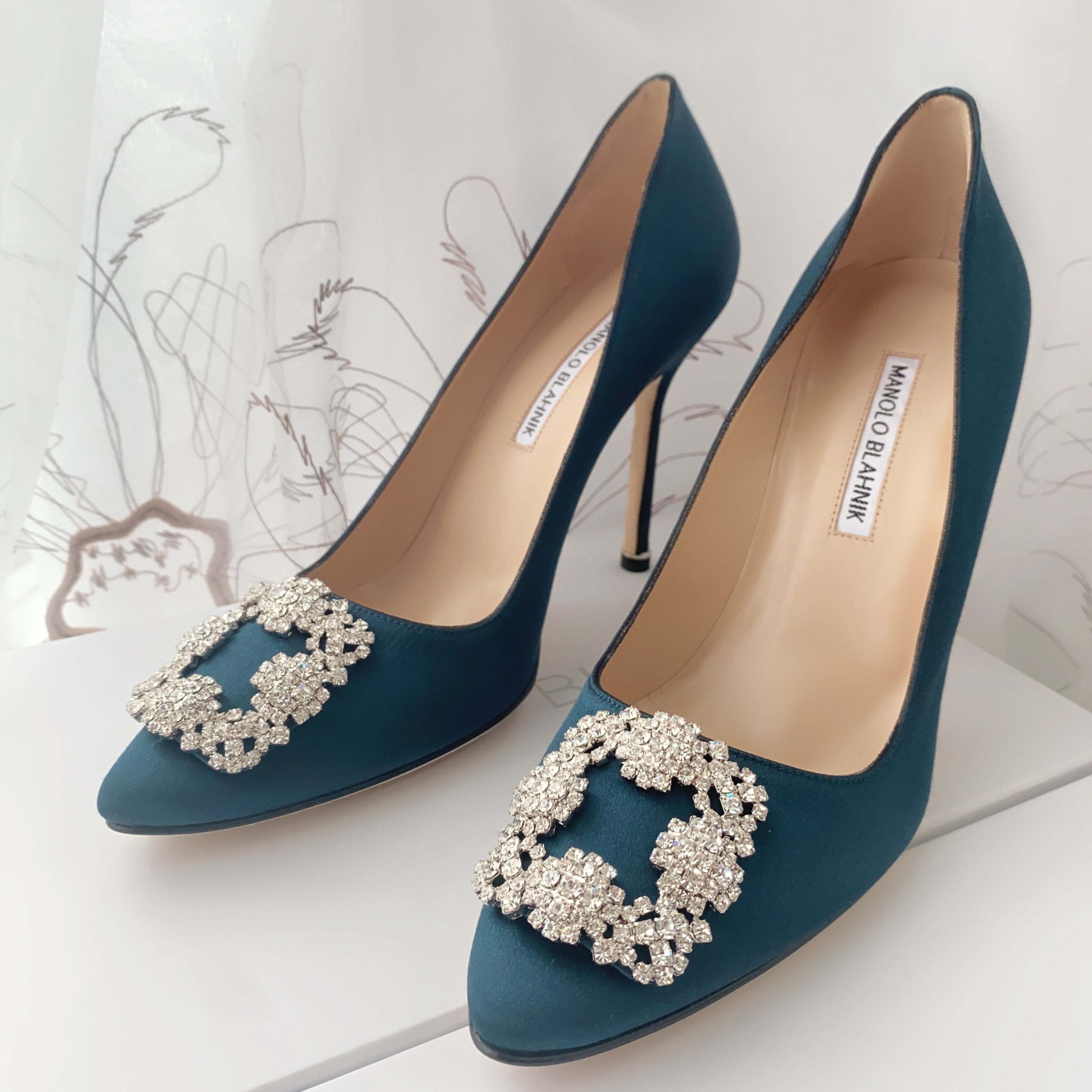 国内即発送☆関税込み】マノロ ブラニク ハンギシ パンプス (Manolo