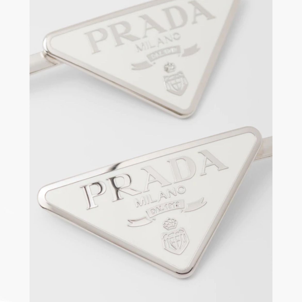 Oggi掲載】PRADA◇トライアングルロゴ ヘアクリップ 2個セット (PRADA