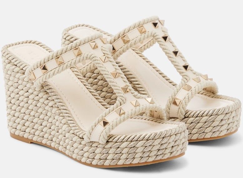 関送込】VALENTINO ロックスタッズ レザー ウェッジ サンダル