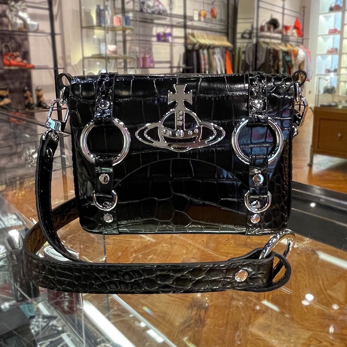 ☆vivienne westwood☆KIM レザー ショルダーバッグ 黒 クロコ