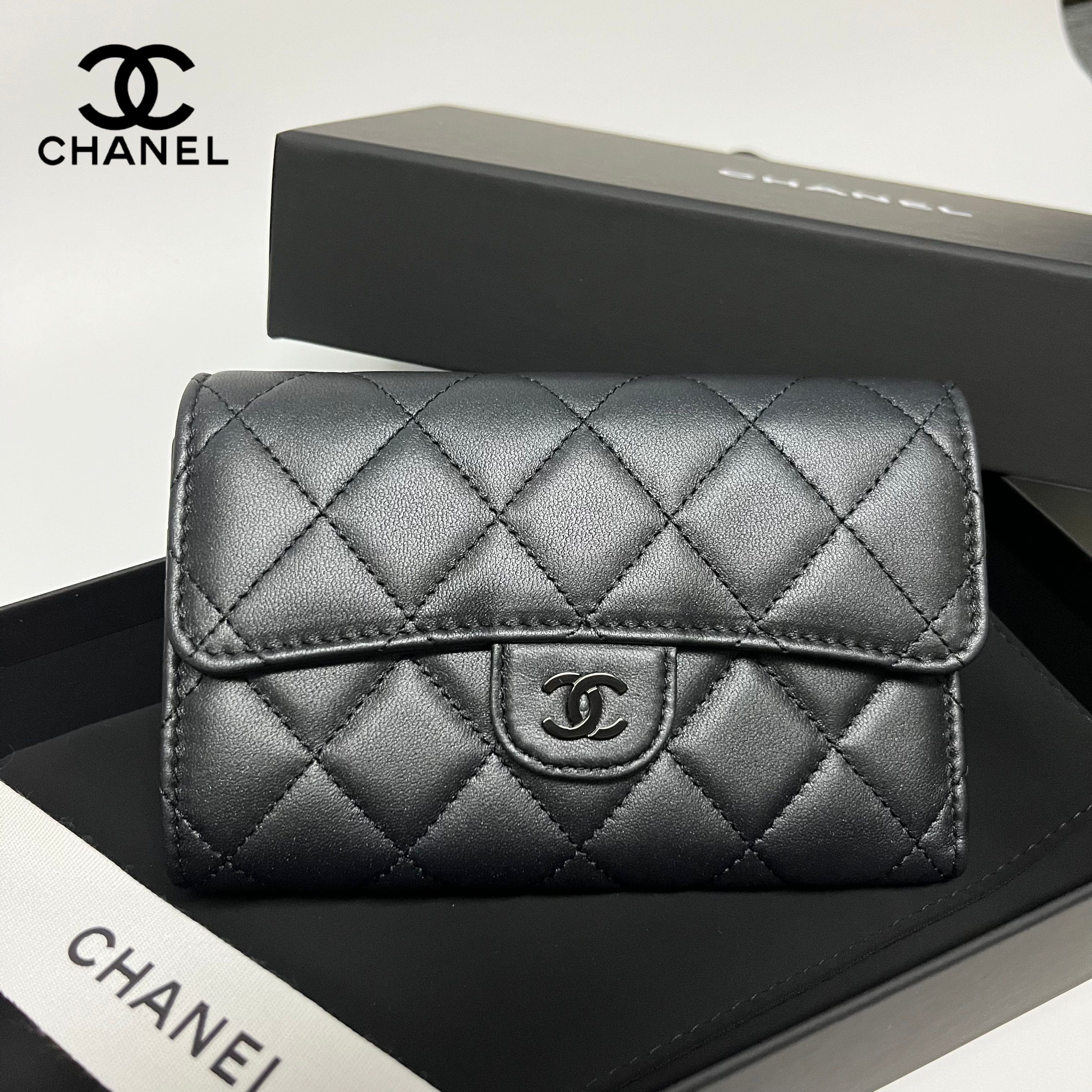 品格がランクUP♪】CHANEL ミディアム ウォレット SO BLACK (CHANEL