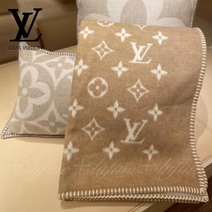 少し肌寒い夜にぴったり♪】ルイヴィトン ブランケット (Louis Vuitton