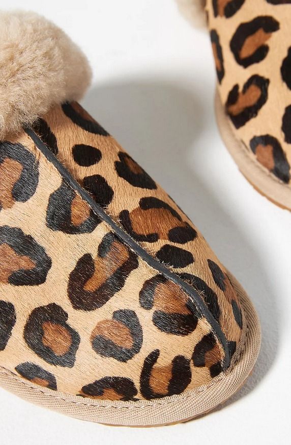 UGG(アグ) カーフヘア モコモコ レオパード柄 スリッパ 関送料込 (UGG