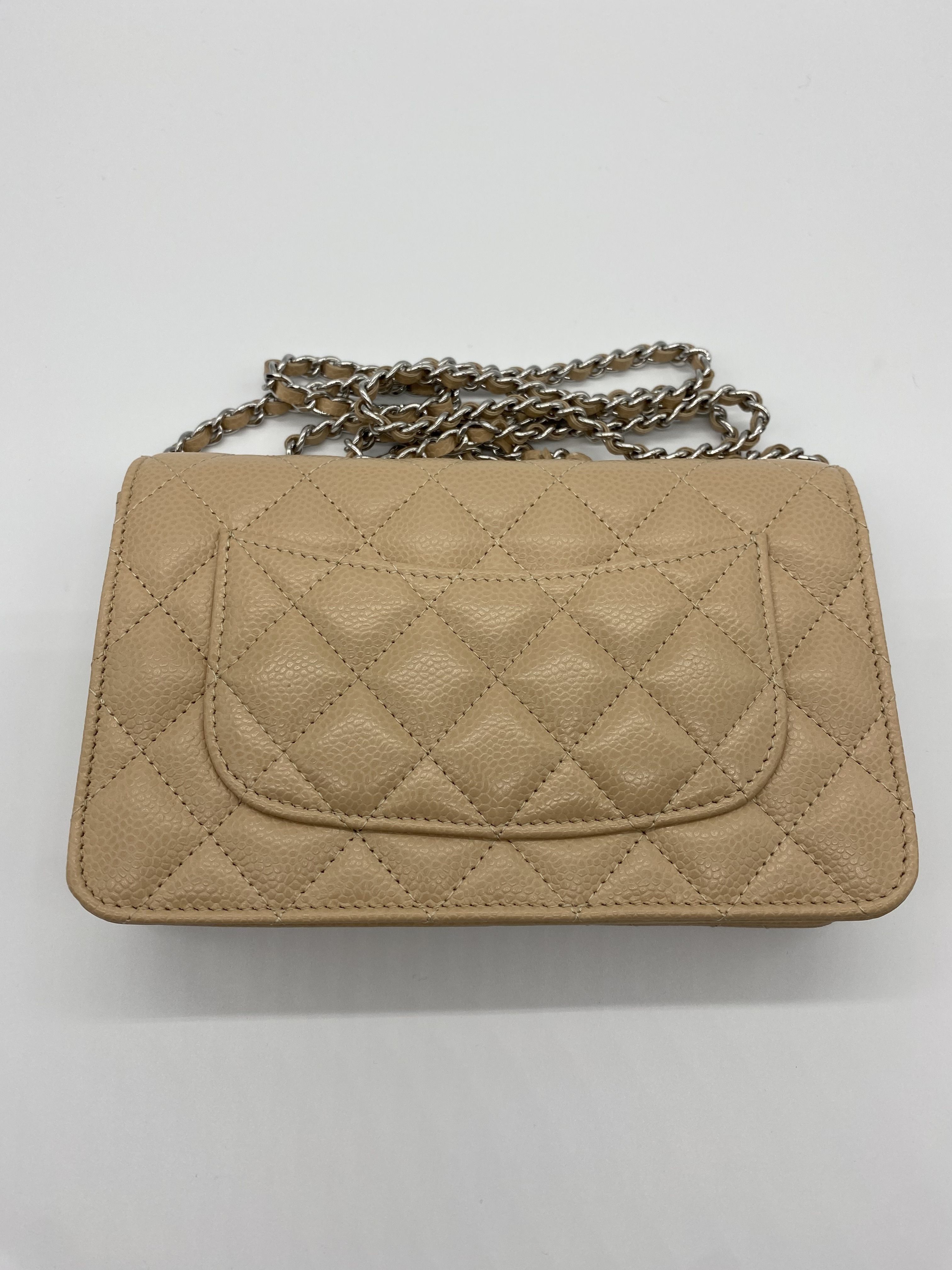 国内発送 CHANEL チェーンウォレット キャビアスキン ベージュ (CHANEL