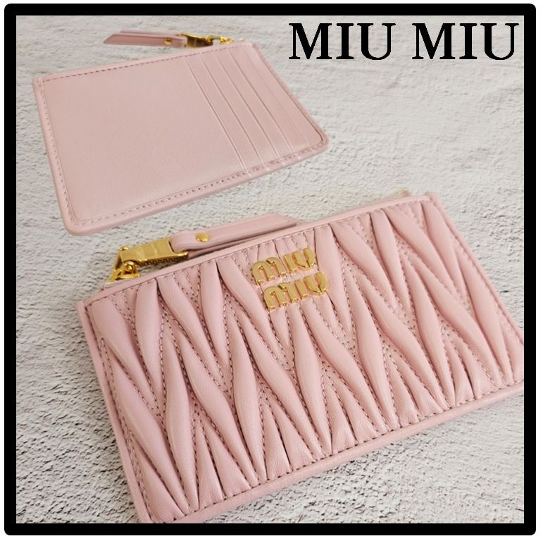 ☆関税込☆MIU MIU☆マテラッセ エンベロープ カードケース☆ (MiuMiu