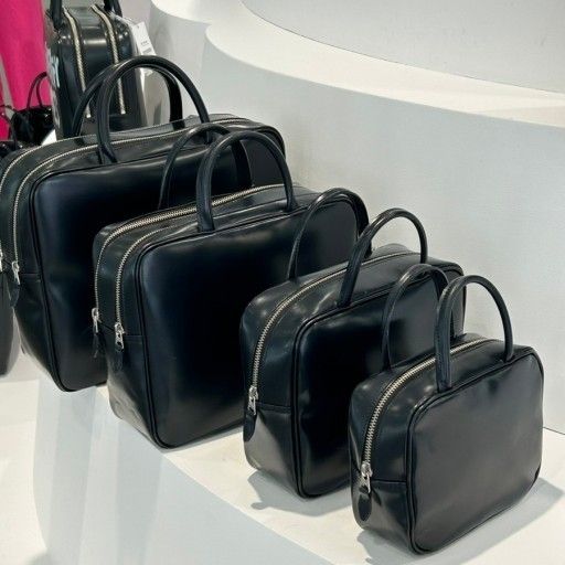 1-3日着 コムデギャルソン 青山店限定 吉田カバン レザーバッグ1